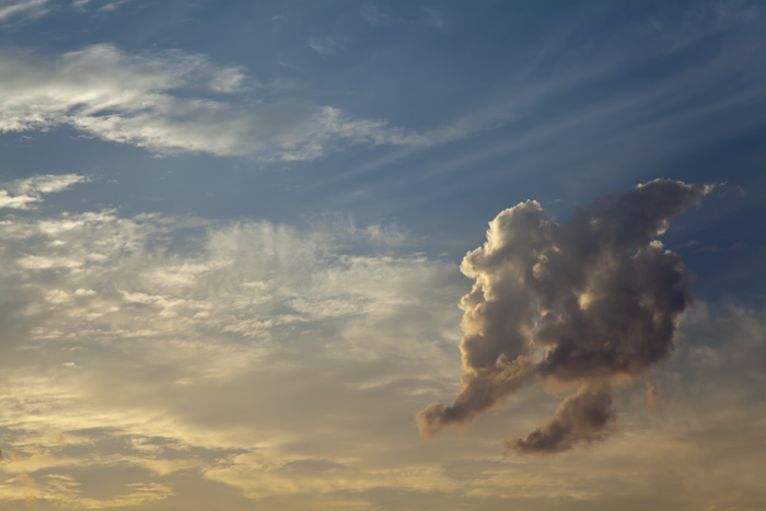 clouds echoing, photo series by Charlie Alice Raya, 2022