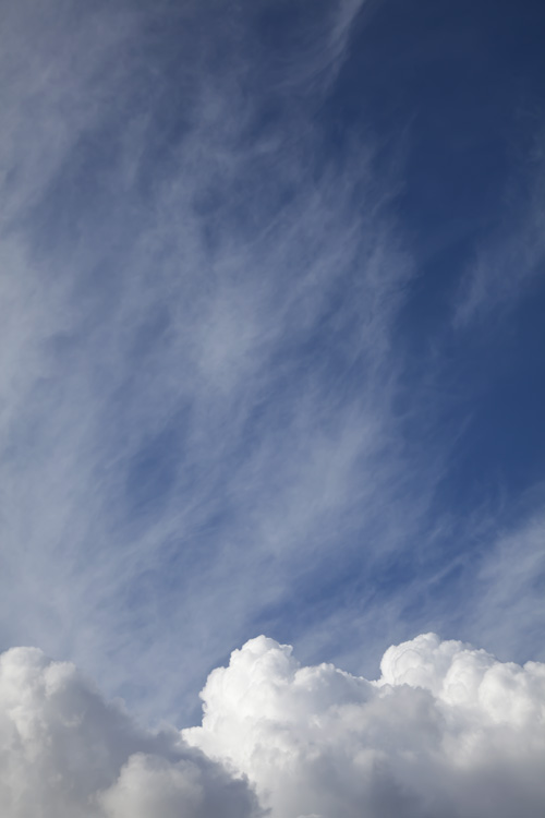 clouds echoing, photo series by Charlie Alice Raya, 2022