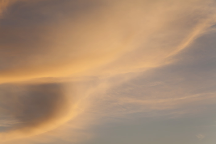 clouds echoing, photo series by Charlie Alice Raya, 2022